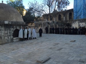 La Via Crucis con i Francescani